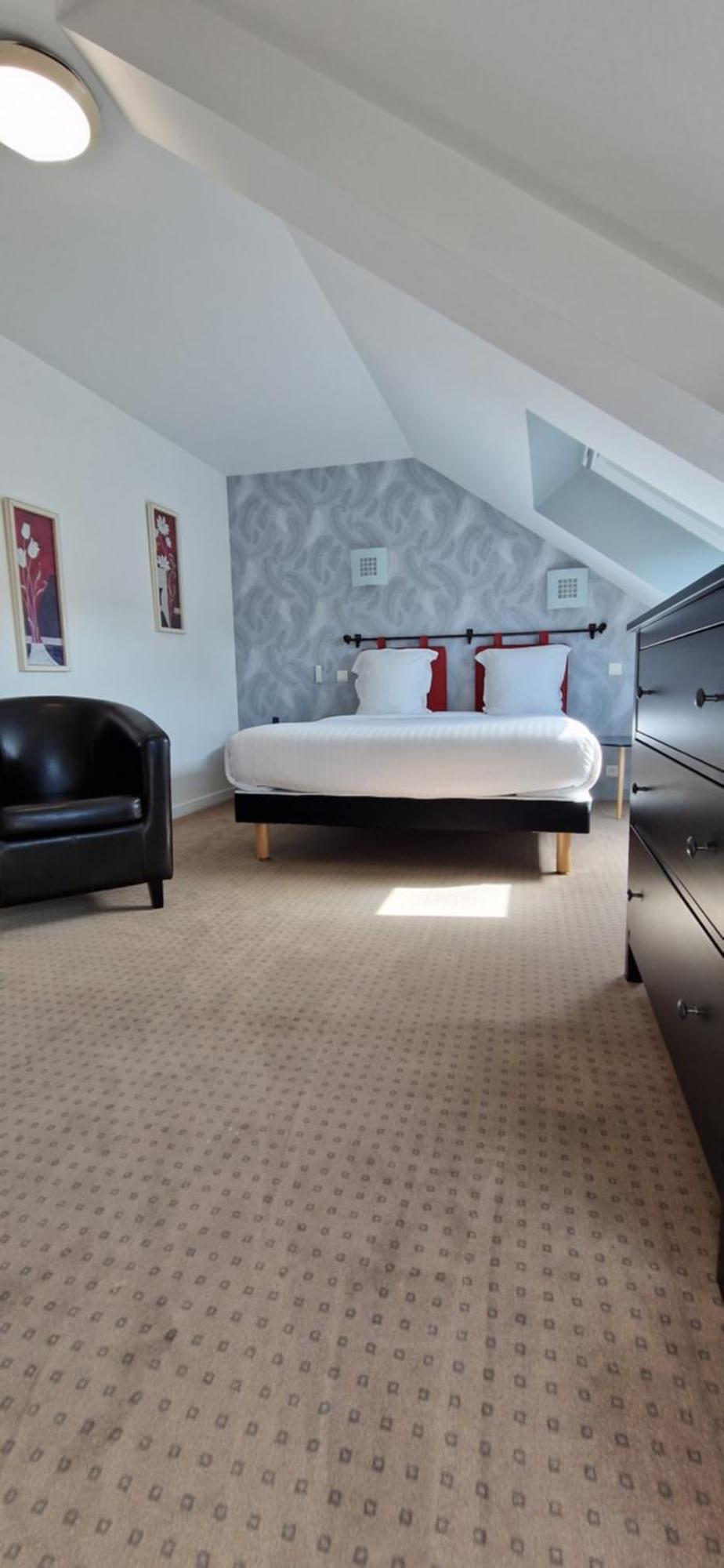 Brit Hotel Essentiel Pontivy Robic Kültér fotó