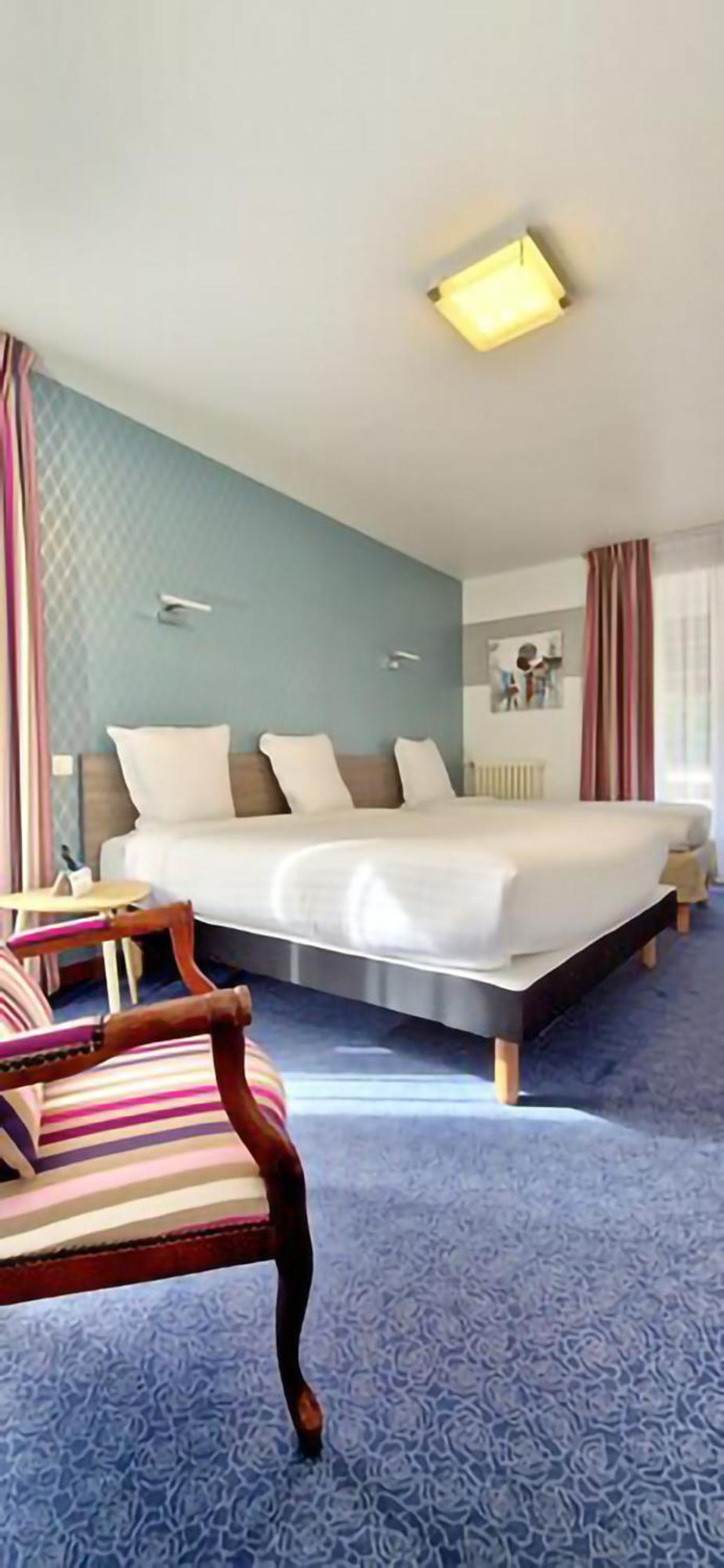 Brit Hotel Essentiel Pontivy Robic Kültér fotó