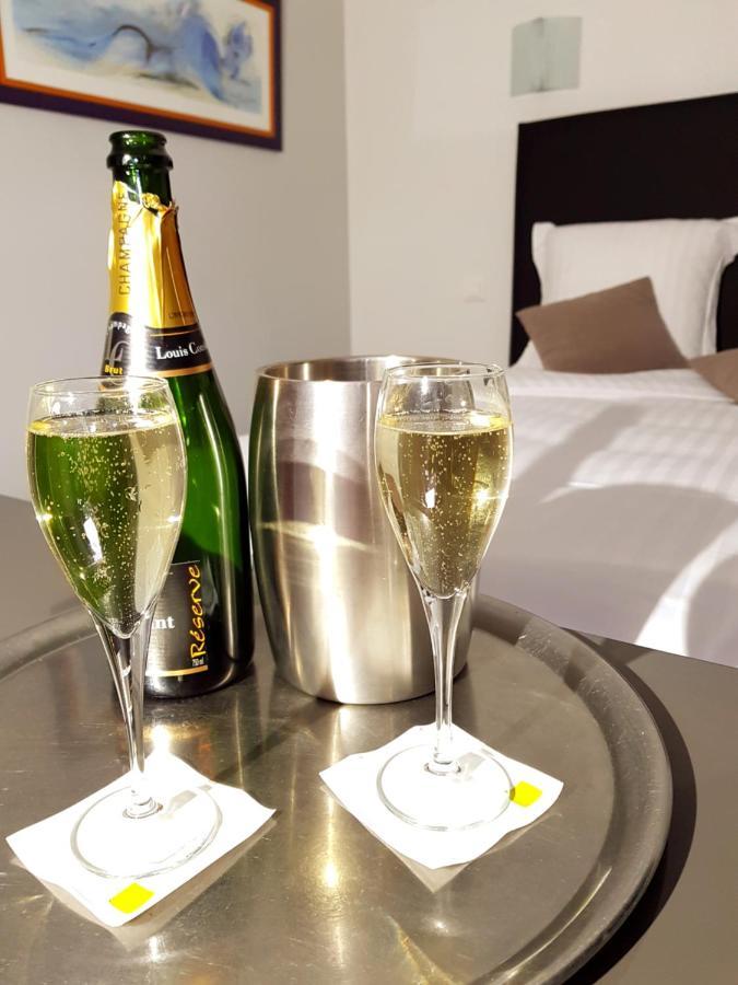 Brit Hotel Essentiel Pontivy Robic Kültér fotó